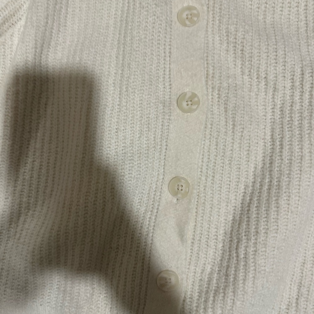 Universal Thread Cream Button-Up Cardigan - Picture 4 of 5